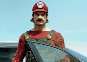 Персонаж видеоигр Марио появился в рекламе Mercedes-Benz