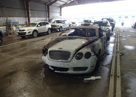 Смех и грех: за  сгоревший дотла Bentley Continental GT просят 50 тысяч долларов
