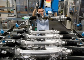Компания Bosch выпустила 50-миллионный комплект электрических рулевых систем