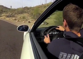 Как разбить BMW M3 в пустыне — наглядное видеопособие