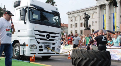 Mercedes-Benz АТЛАНТ - официальный партнер Командного Чемпионата Украины по стронгмену 2017 года