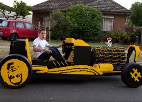 Румынский инженер собрал работающий автомобиль из Lego